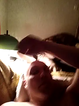 Pineapple04 online show from March 31, 9:48 pm