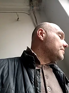 Pineapple04 online show from April 14, 6:52 am