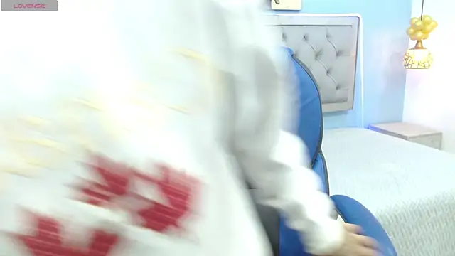 Xavii18 online show from February 11, 12:37 pm