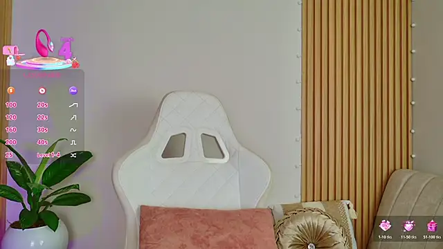 EmilyRive online show from November 29, 11:13 am