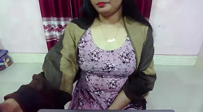 Snapshot of LovelyRose69 chatting on January 8, 12:05 pm LovelyRose69 online show from January 8, 12:05 pm