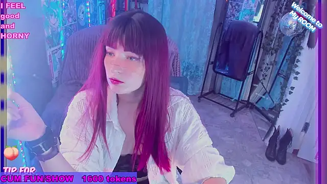 Toxic Ellies online show from February 6, 2:37 pm