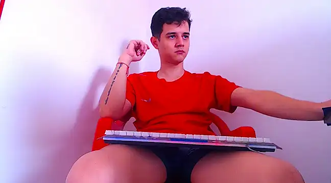 ADAM HOT online show from March 8, 5:01 pm