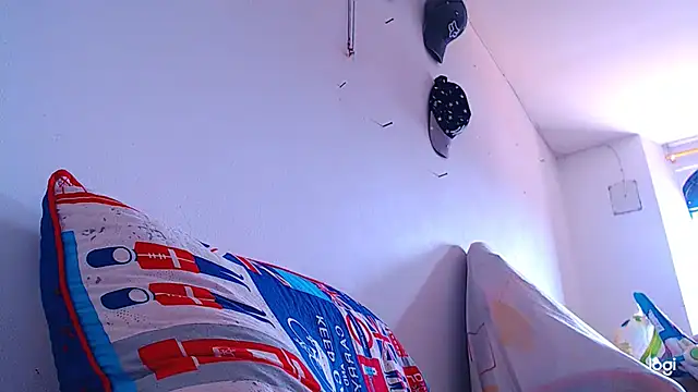 ADAM HOT online show from December 4, 3:43 pm