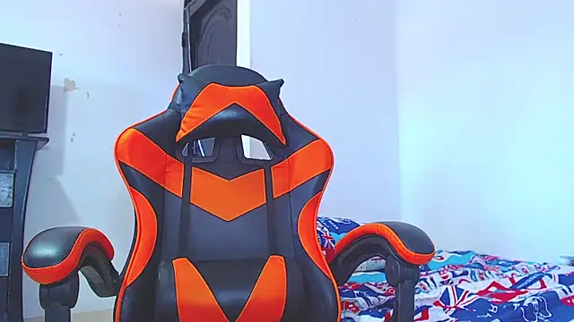 ADAM HOT online show from January 18, 2:32 pm