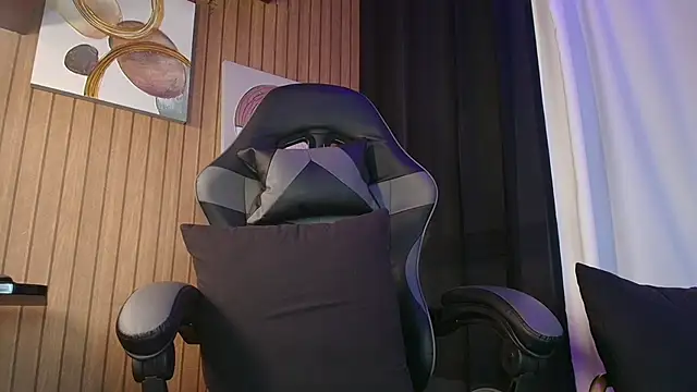 Camila Chainn online show from December 17, 7:14 am