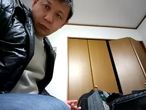 Snapshot of 07YUKIO chatting on February 19, 10:45 am 07YUKIO online show from February 19, 10:45 am