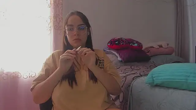 HARLEYNAPIER online show from April 20, 8:21 pm