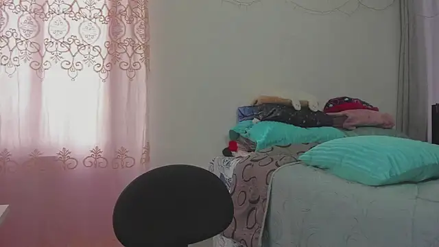 HARLEYNAPIER online show from April 22, 9:27 pm