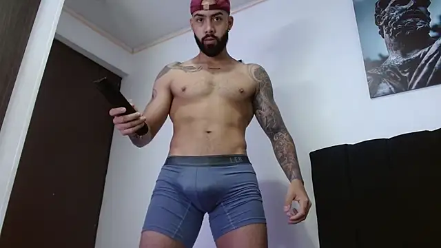 Snapshot of Hendry_ chatting on March 22, 11:53 pm Hendry online show from March 22, 11:53 pm