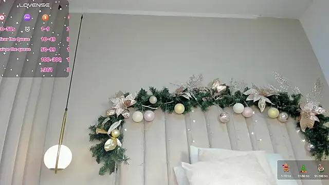 Snapshot of atenea_roberts chatting on December 11, 5:00 am atenea roberts online show from December 11, 5:00 am