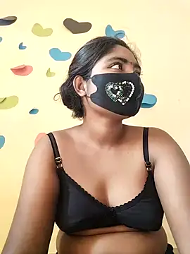 Snapshot of Lina-Rose chatting on March 1, 5:52 am Lina-Rose online show from March 1, 5:52 am