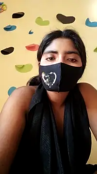 Snapshot of Lina-Rose chatting on March 7, 4:24 am Lina-Rose online show from March 7, 4:24 am