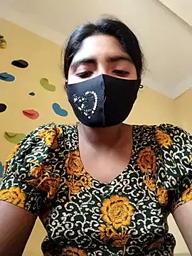 Snapshot of Lina-Rose chatting on March 8, 9:39 am Lina-Rose online show from March 8, 9:39 am