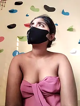 Snapshot of Lina-Rose chatting on March 10, 1:45 am Lina-Rose online show from March 10, 1:45 am