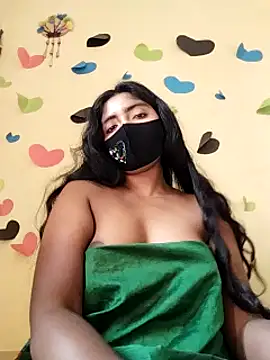 Snapshot of Lina-Rose chatting on March 10, 4:49 am Lina-Rose online show from March 10, 4:49 am