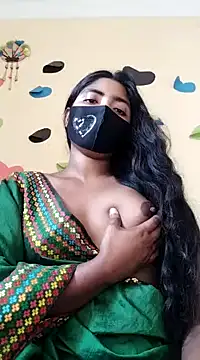 Snapshot of Lina-Rose chatting on March 14, 8:21 am Lina-Rose online show from March 14, 8:21 am