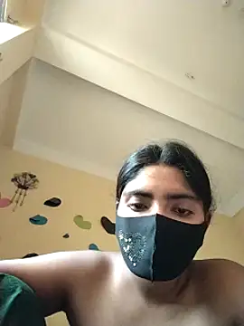 Snapshot of Lina-Rose chatting on March 15, 3:40 am Lina-Rose online show from March 15, 3:40 am