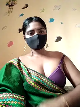 Snapshot of Lina-Rose chatting on September 11, 1:28 am Lina-Rose online show from September 11, 1:28 am