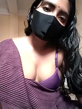 Snapshot of Lina-Rose chatting on October 9, 1:47 am Lina-Rose online show from October 9, 1:47 am