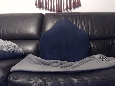 lalouette16 online show from January 11, 6:40 am