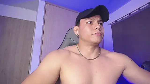 RoyConstance online show from March 7, 11:16 pm