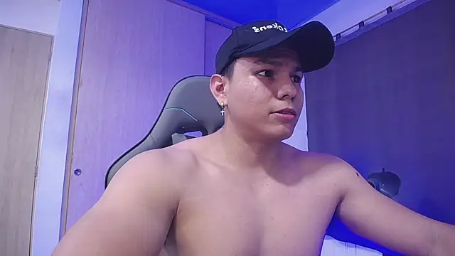 RoyConstance online show from March 10, 11:49 pm