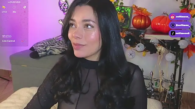 Snapshot of Soffimoon_ chatting on November 12, 11:25 pm Soffimoon online show from November 12, 11:25 pm