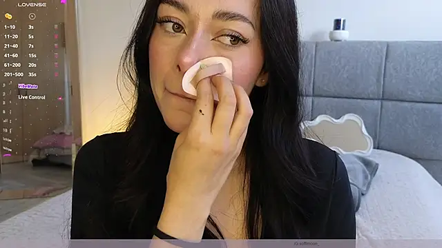 Snapshot of Soffimoon_ chatting on February 26, 7:24 pm Soffimoon online show from February 26, 7:24 pm