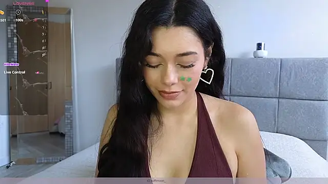 Snapshot of Soffimoon_ chatting on May 28, 8:06 pm Soffimoon online show from May 28, 8:06 pm