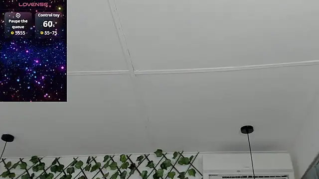 valentina 0  online show from November 15, 8:05 pm