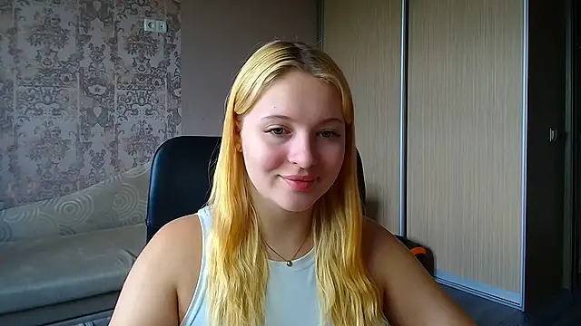 Snapshot of Milka_kiss_ chatting on July 9, 10:08 am Milka kiss online show from July 9, 10:08 am