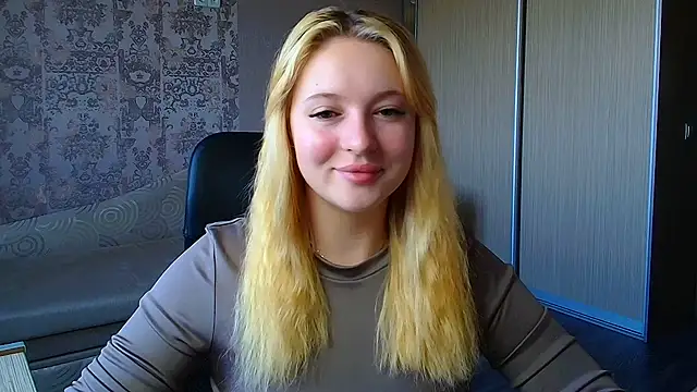 Snapshot of Milka_kiss_ chatting on July 14, 6:40 am Milka kiss online show from July 14, 6:40 am