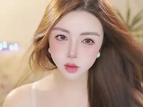 Snapshot of Qiaoqiao_ chatting on June 5, 4:13 pm Qiaoqiao online show from June 5, 4:13 pm