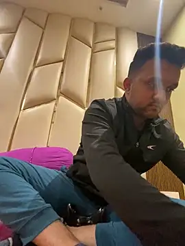 Snapshot of BengaliBabu_Rohan chatting on January 6, 6:20 pm BengaliBabu Rohan online show from January 6, 6:20 pm