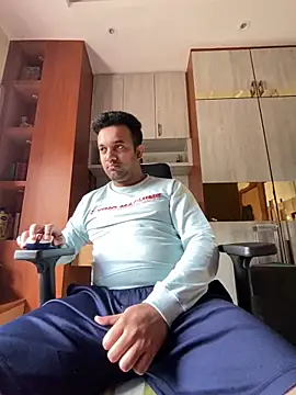 Snapshot of BengaliBabu_Rohan chatting on January 31, 5:09 am BengaliBabu Rohan online show from January 31, 5:09 am