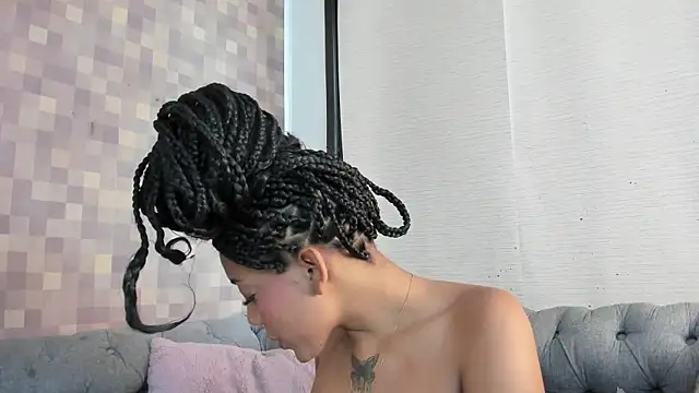 Snapshot of flavia_cruz chatting on September 25, 7:39 pm flavia cruz online show from September 25, 7:39 pm