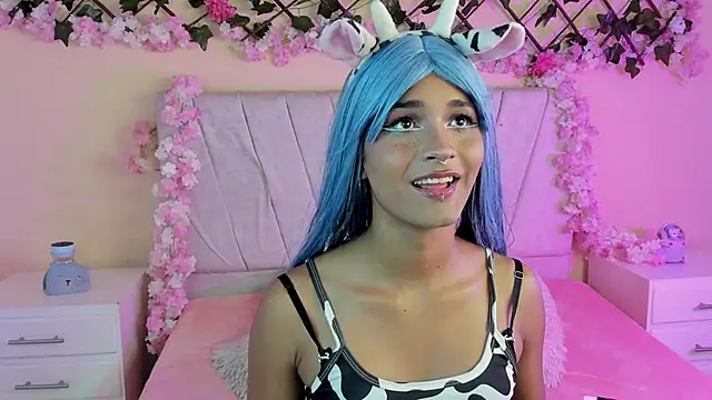 Snapshot of baby_kaliope chatting on December 13, 8:51 am baby kaliope online show from December 13, 8:51 am