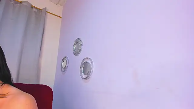 Snapshot of LunaMontiel chatting on February 15, 2:37 am LunaMontiel online show from February 15, 2:37 am