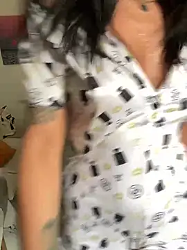 Snapshot of GrlAlice chatting on January 27, 3:18 pm GrlAlice online show from January 27, 3:18 pm