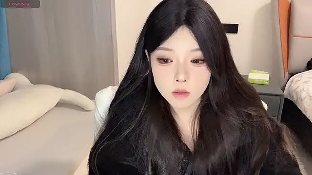 Q-ing online show from December 24, 3:16 pm