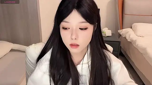 Q-ing online show from December 31, 6:35 pm