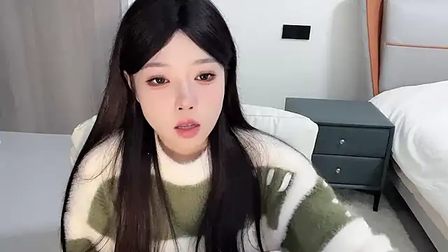 Q-ing online show from January 7, 4:48 pm