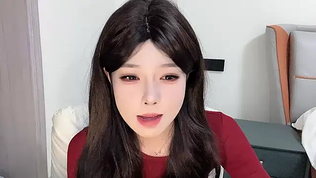 Q-ing online show from February 13, 4:39 pm