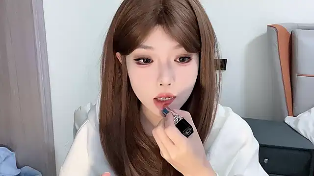 Q-ing online show from February 17, 4:04 pm