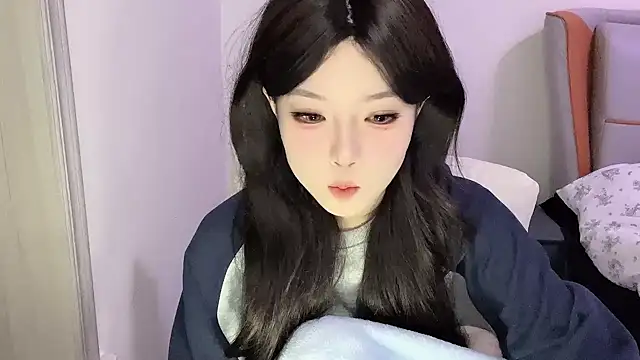 Q-ing online show from March 5, 9:38 am