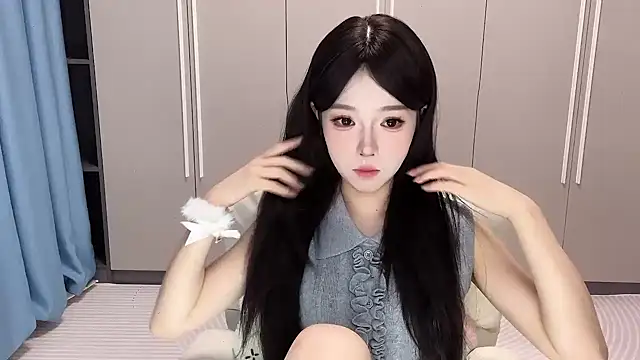 Q-ing online show from September 14, 1:32 pm