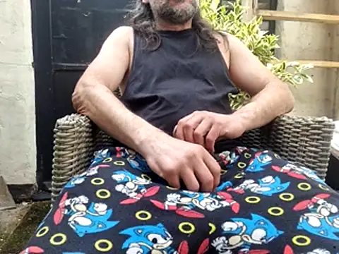 Snapshot of stavroun chatting on June 8, 3:23 pm stavroun online show from June 8, 3:23 pm