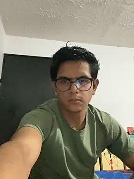 Snapshot of tomahto- chatting on October 16, 3:07 am tomahto- online show from October 16, 3:07 am