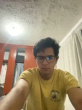 Snapshot of tomahto- chatting on October 28, 5:22 am tomahto- online show from October 28, 5:22 am